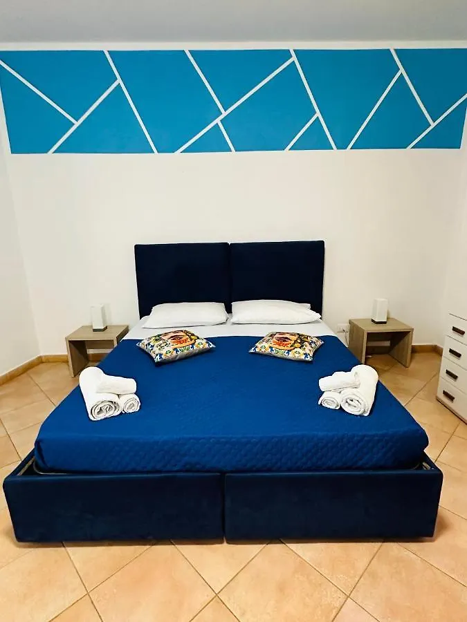 Cartari Apartment Palermo Italien